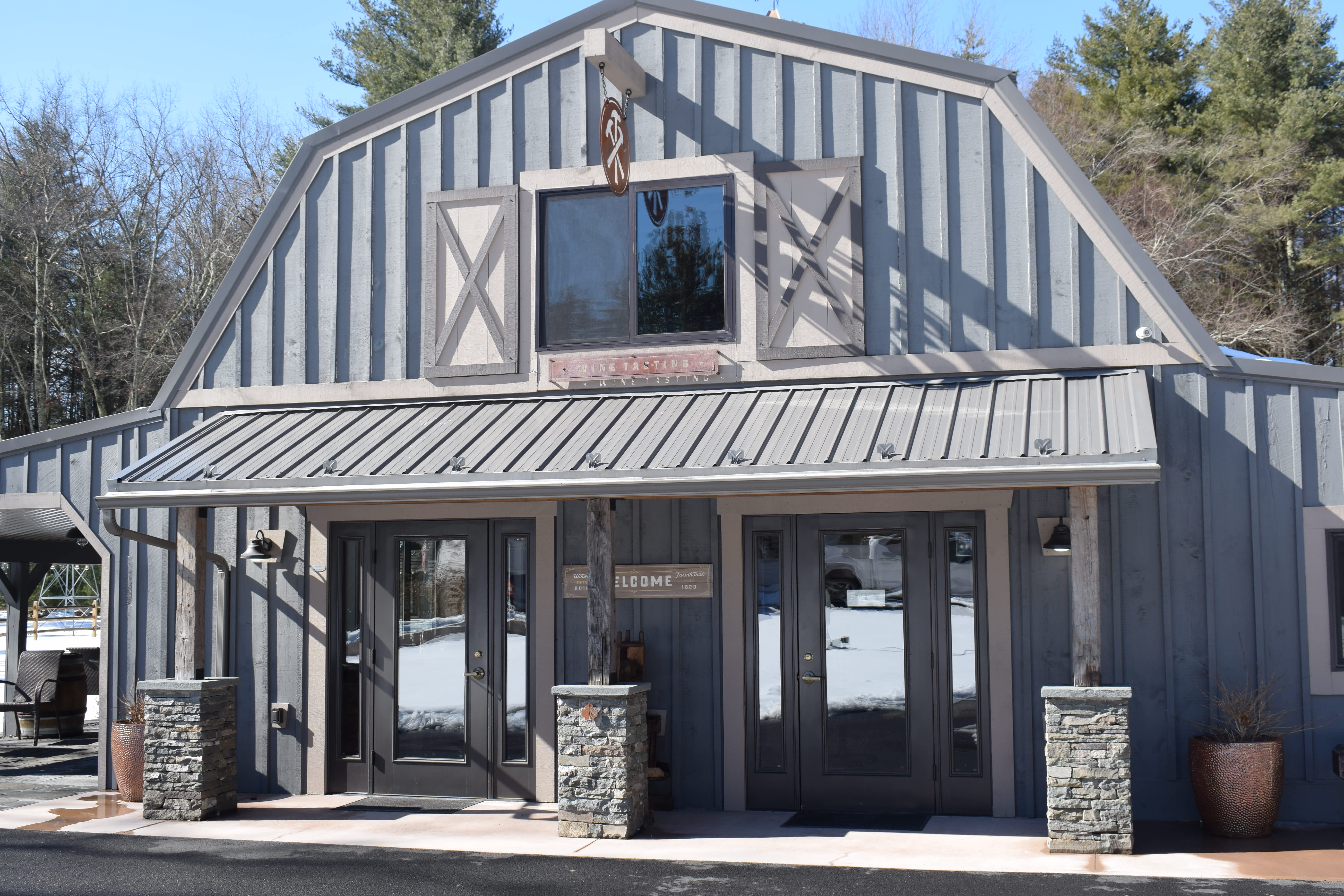 Three Hammers Winery Hawley Pa 18428