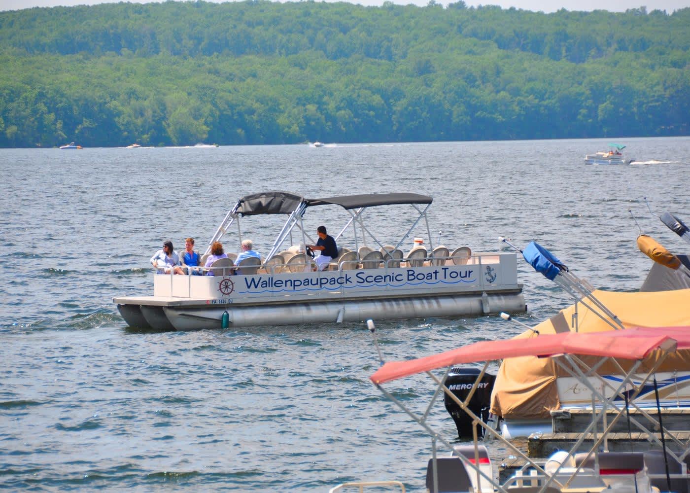 Wallenpaupack Scenic Boat Tours Hawley Pa 18428