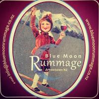 Blue Rummage logo