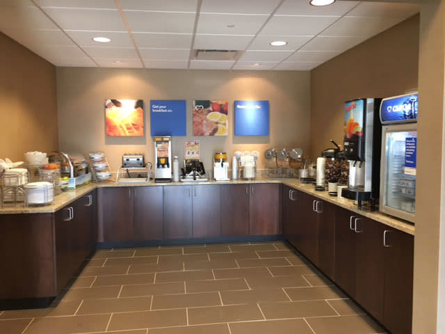 Comfort Inn Pa Turnpike Carlisle - 
