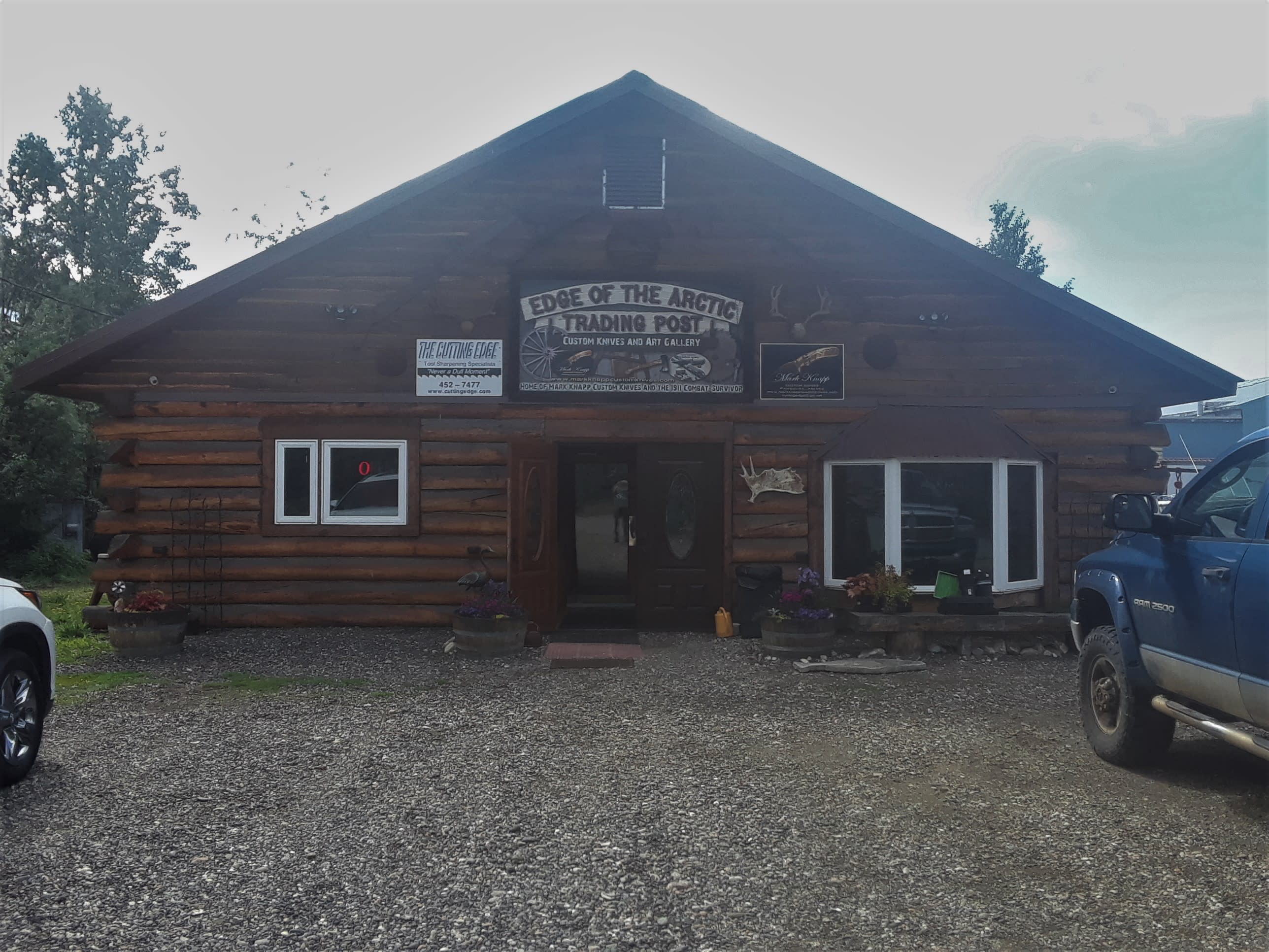 Mark Knapp Custom Knives At Edge Of The Arctic Trading Post