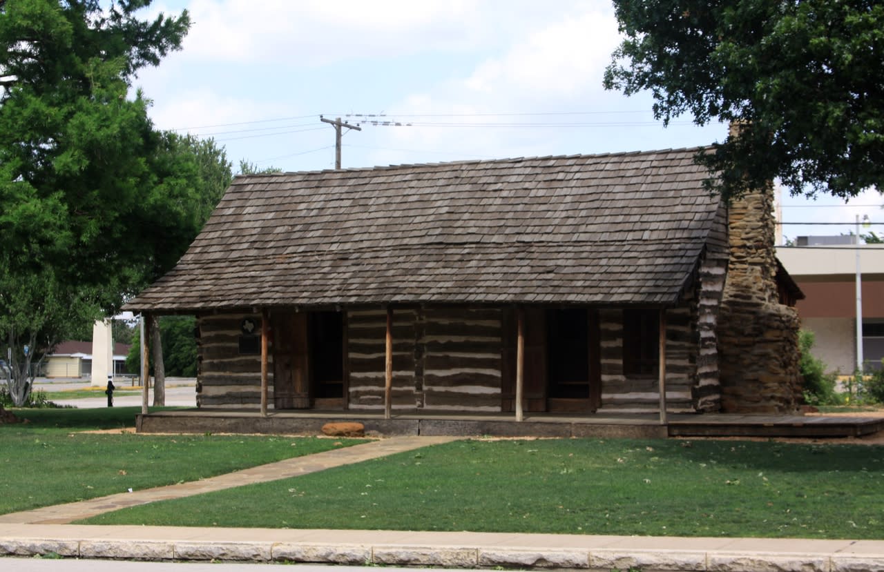 23 Torian Cabin
