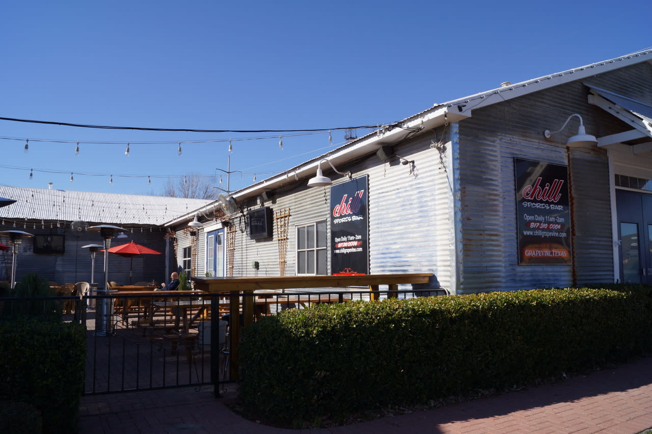 chill sports bar grill