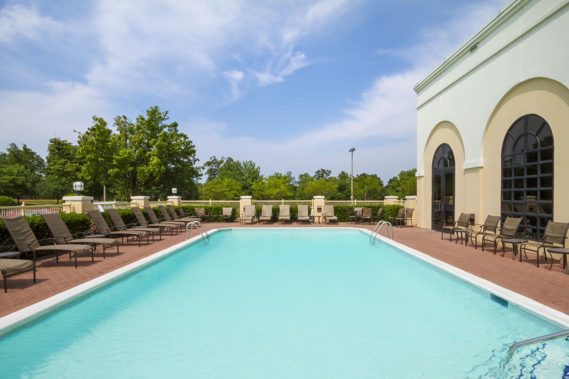Embassy Suites by Hilton Greenville Golf Resort Conference Center