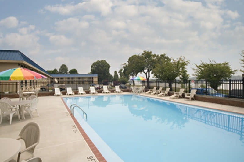 Quality Inn Riverfront