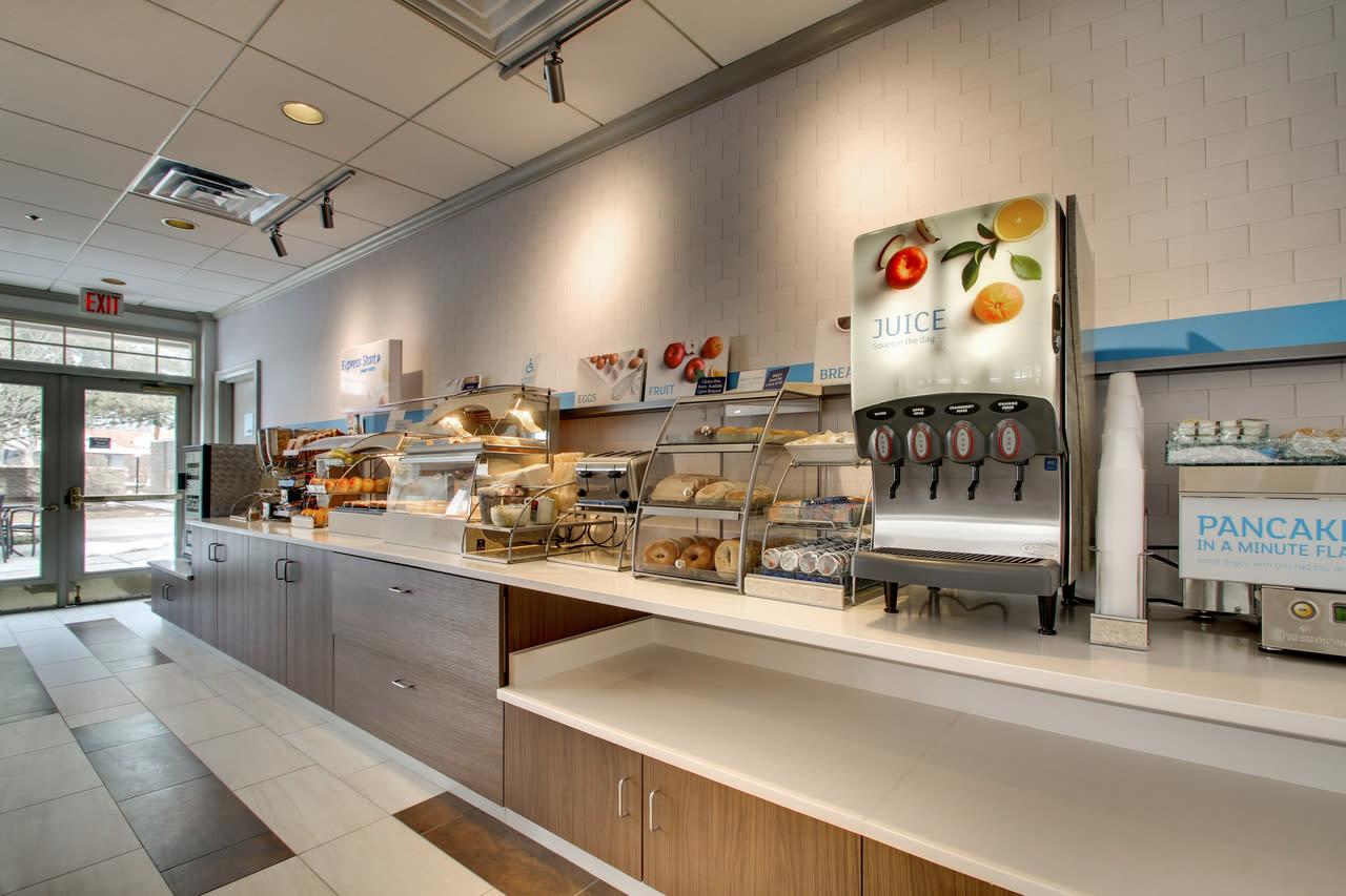 Holiday Inn Express Poughkeepsie Poughkeepsie, NY 12601