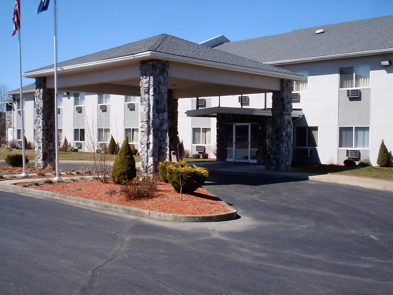 Econo LodgePainted Post Painted Post, NY 14870