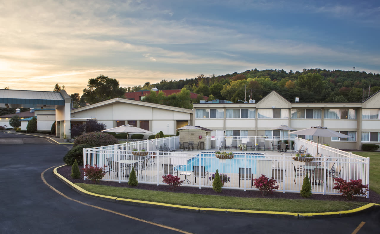 Quality Inn & Suites at Binghamton University/Vestal Vestal, NY 13850