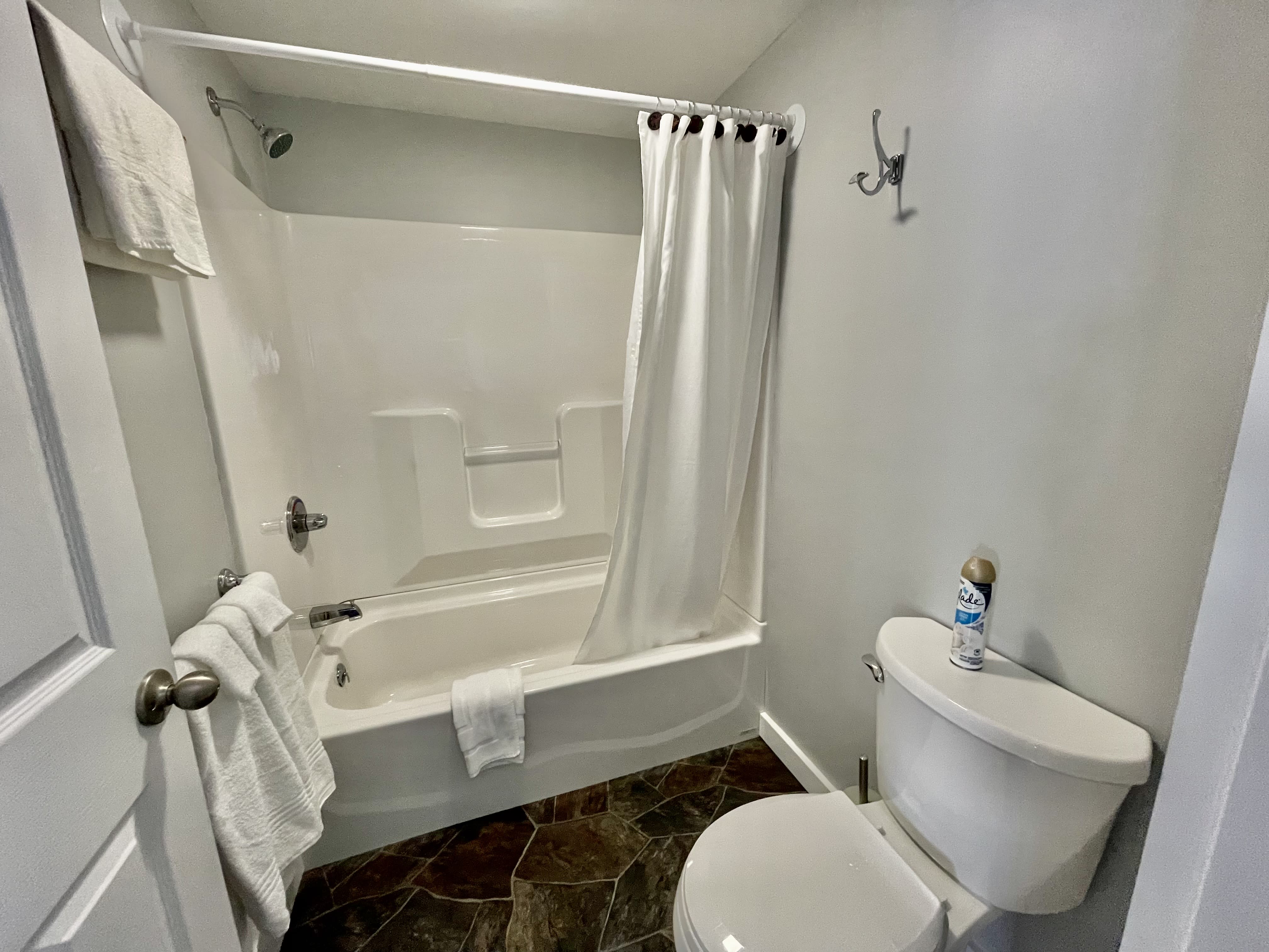 The Village Cottages Old NY 13420