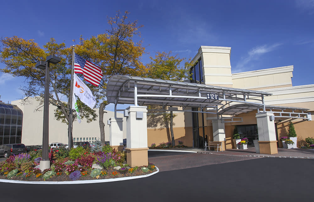 Holiday Inn Westbury Carle Place, NY 11514