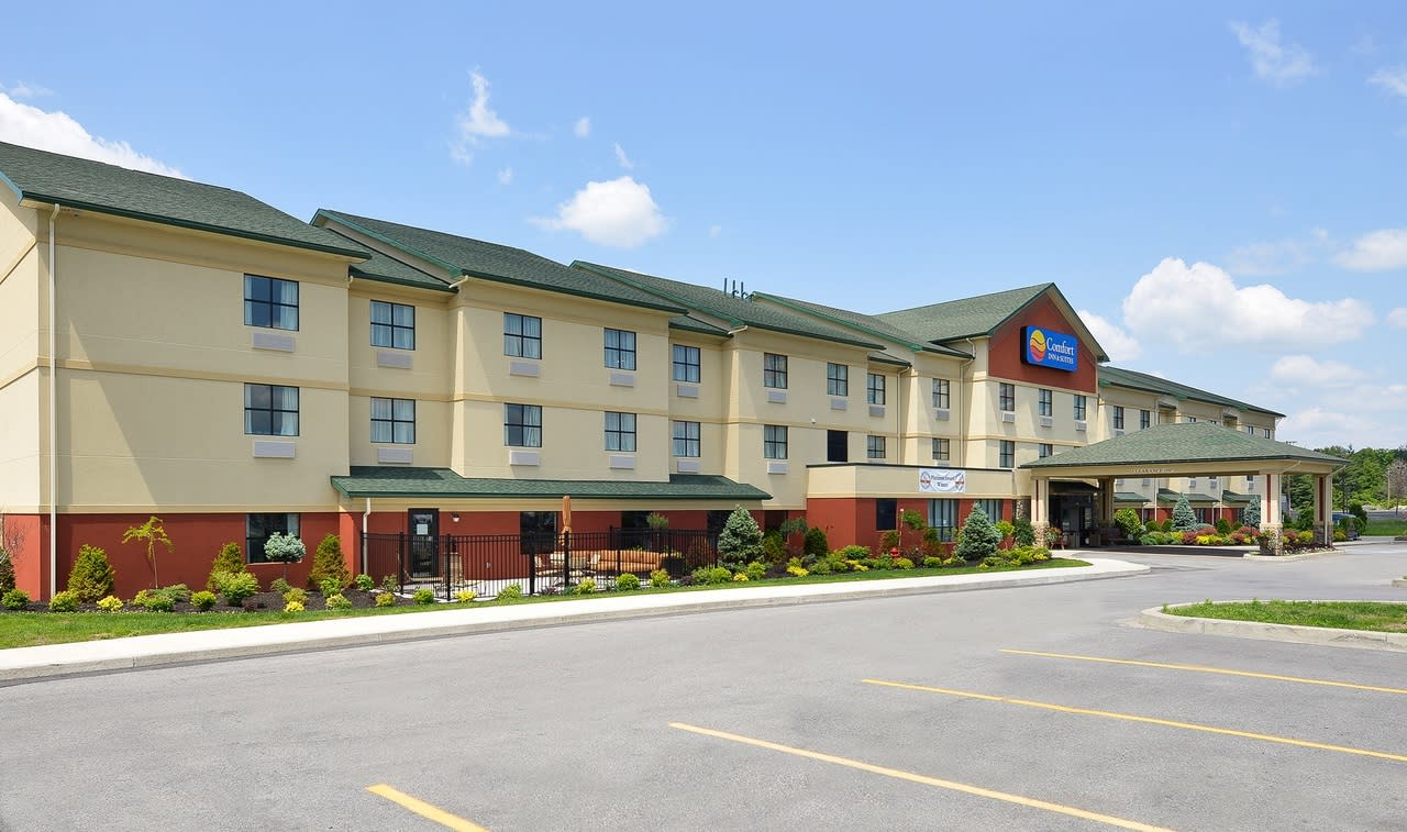 Comfort Inn & Suites Akwesasne Hogansburg, NY 13655