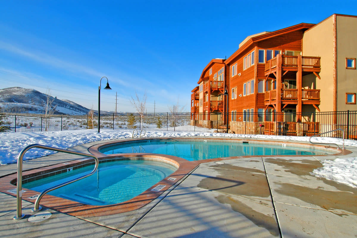 Crestview Condominiums