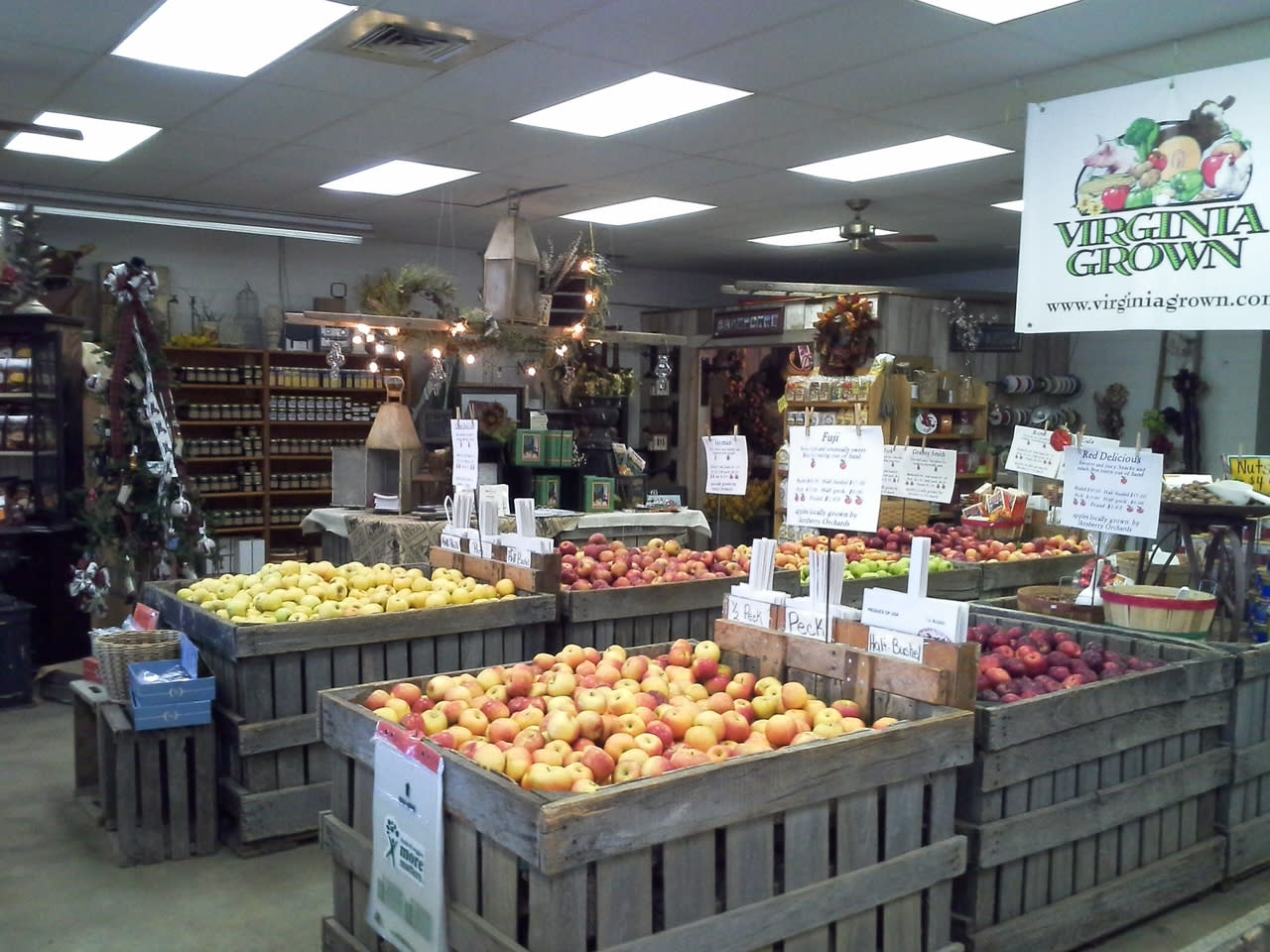Ikenberry Orchards Country Store Daleville Va 24083