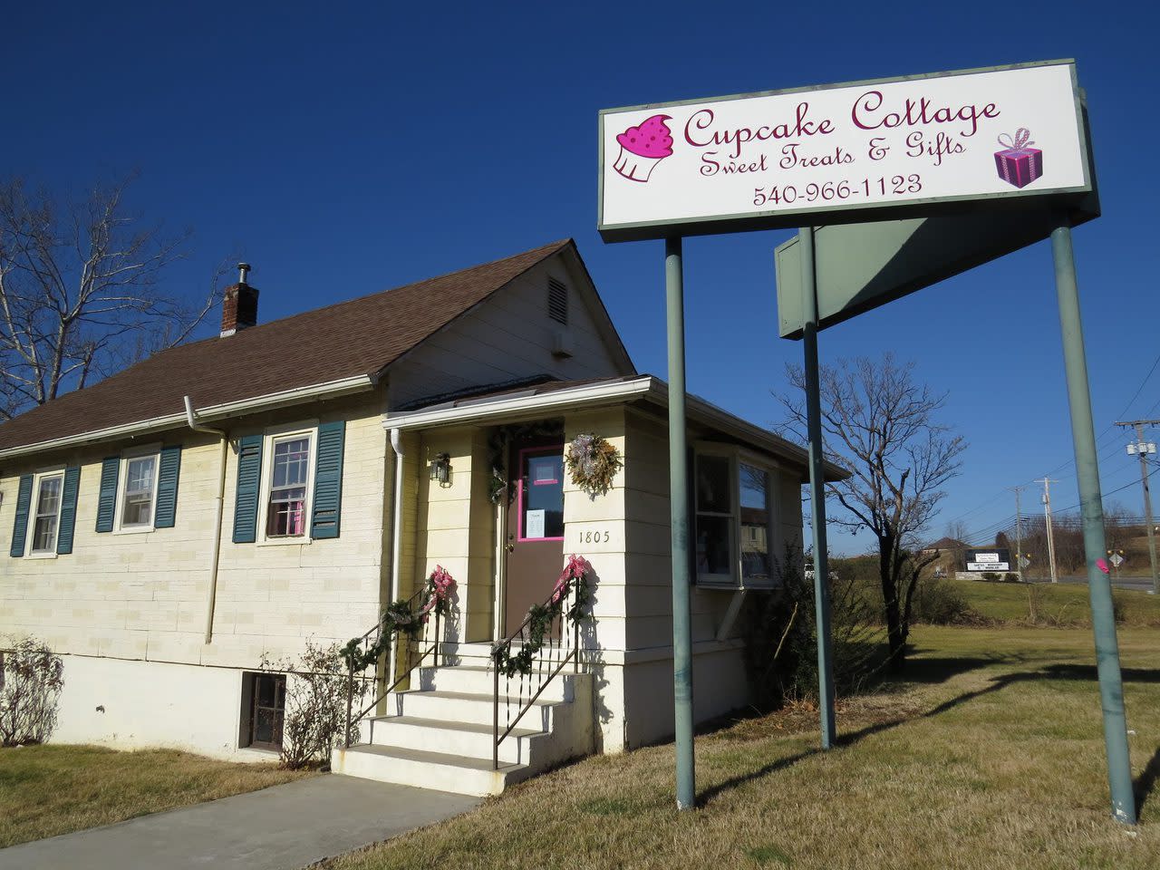 Cupcake Cottage Daleville Va 24083