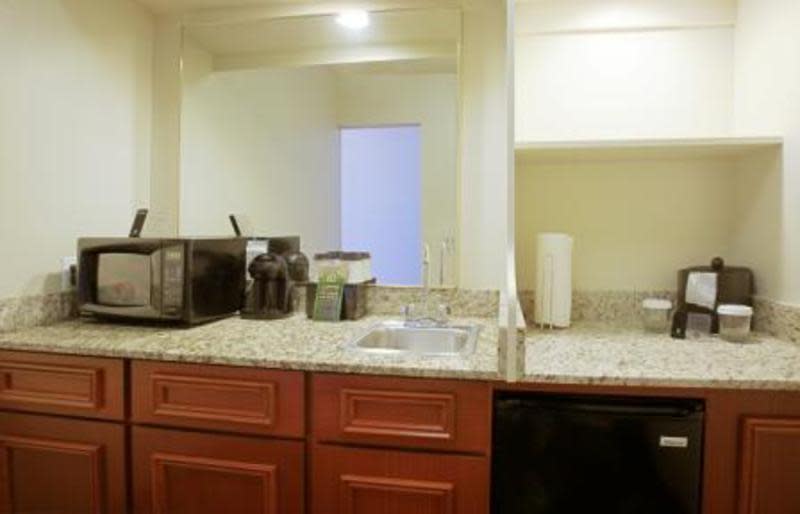 Embassy Suites Tampa Airport Westshore