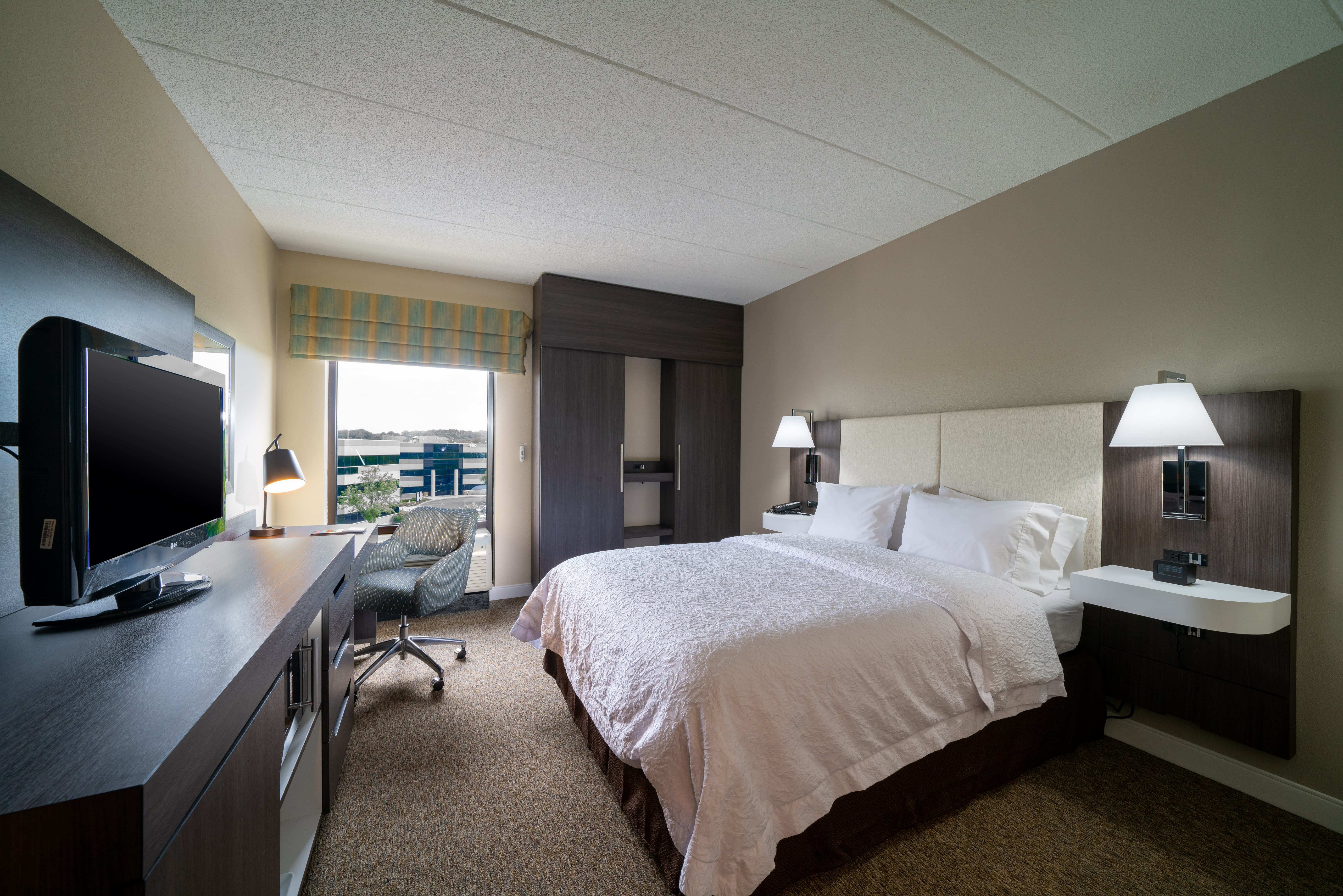 Hampton Inn Suites Valley Forge Oaks