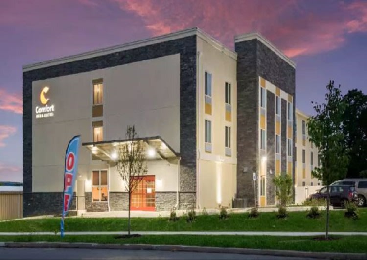 Comfort Inn Suites Harrisburg Hershey West