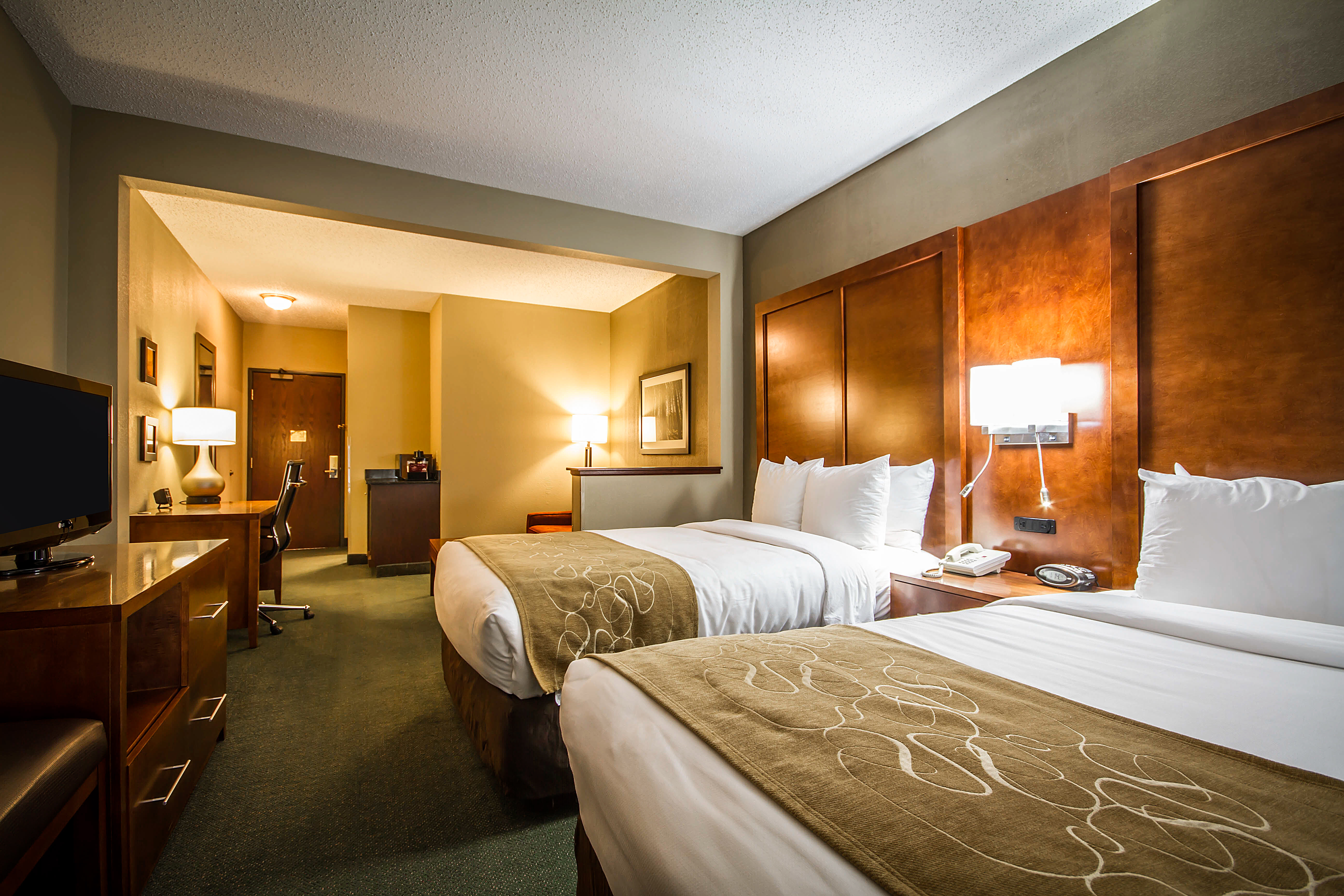 Comfort Suites West