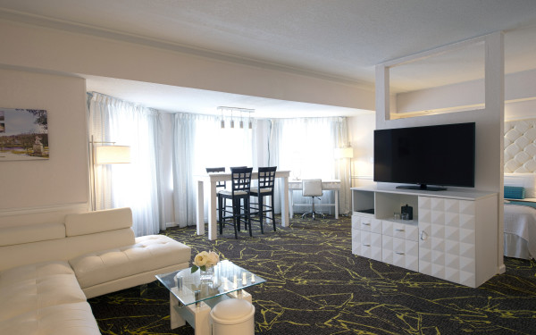 The Roslyn, Tapestry Collection by Hilton