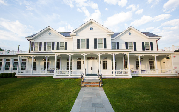 Quogue Club at Hallock House, The
