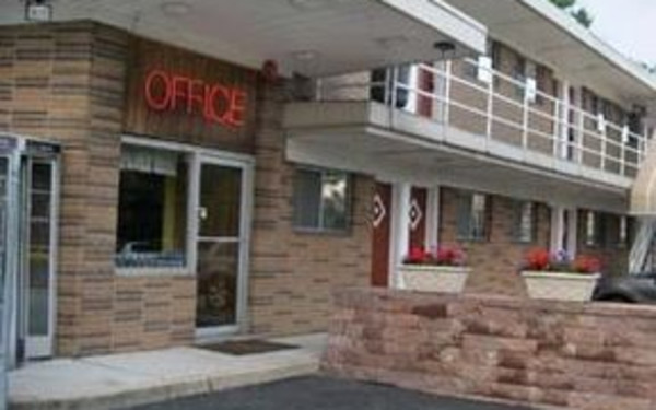 Edgewood Motel