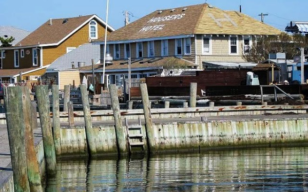 Housers Hotel