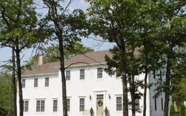 Shearwater Inn, The