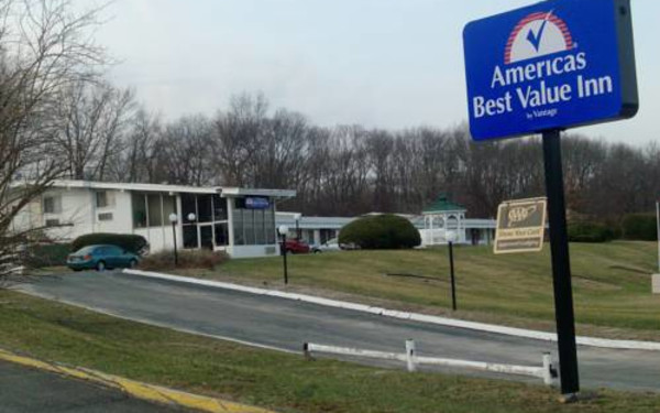 Americas Best Value Inn – Smithtown