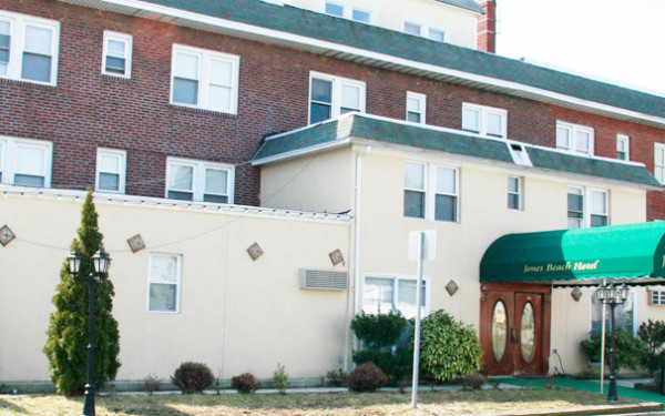 Jones Beach Hotel