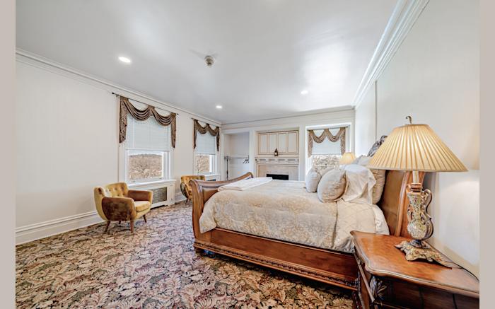 The Majestic Suite