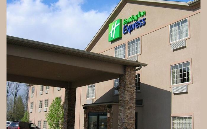 Holiday Inn Express Mount Pleasant