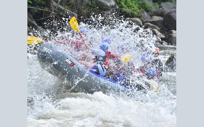 Big splash while rafting