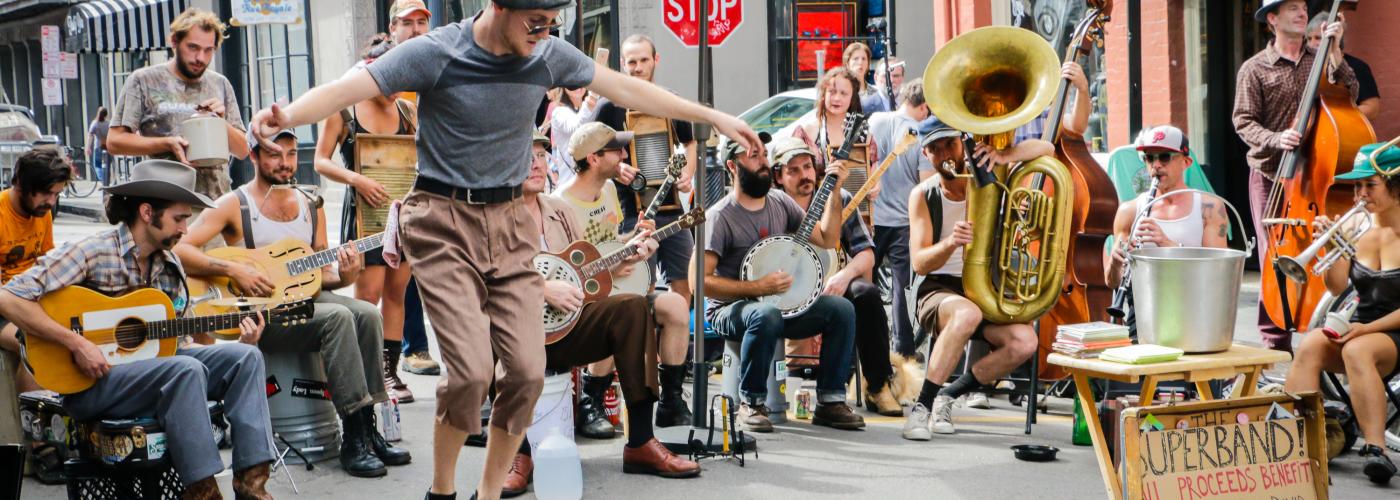 New Orleans street performers in French Quarter