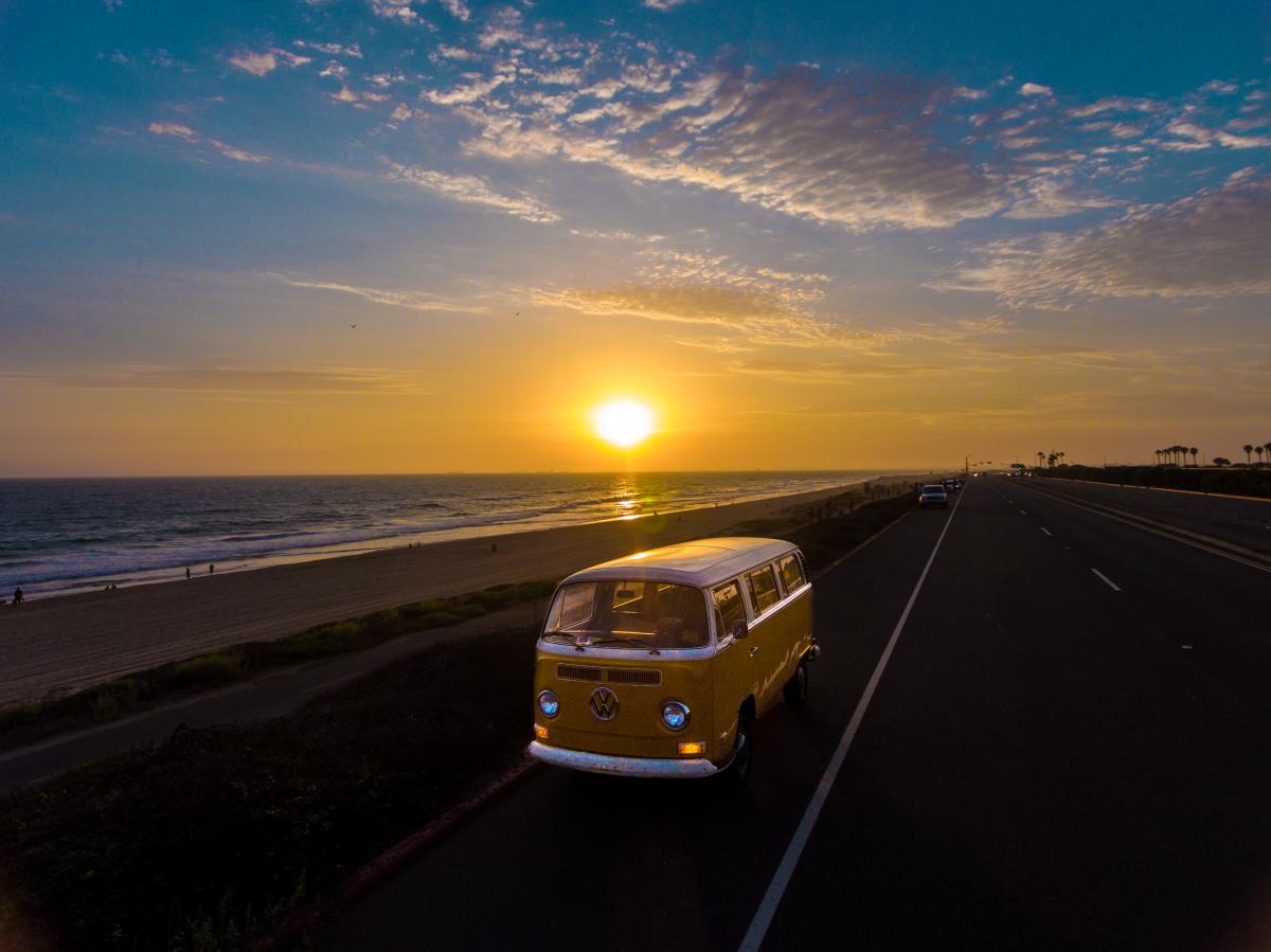 https://assets.simpleviewinc.com/simpleview/image/upload/c_fill%2Ch_899%2Cq_75%2Cw_1200/v1/clients/surfcityusa/PACIFICCOASTSURF_Surf_City_USA_8_26b8f275-c114-4334-ad23-21c74ed494a7.jpg