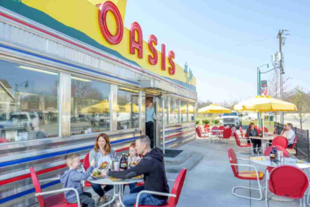 Oasis Diner, outdoor seating, patio, dining
