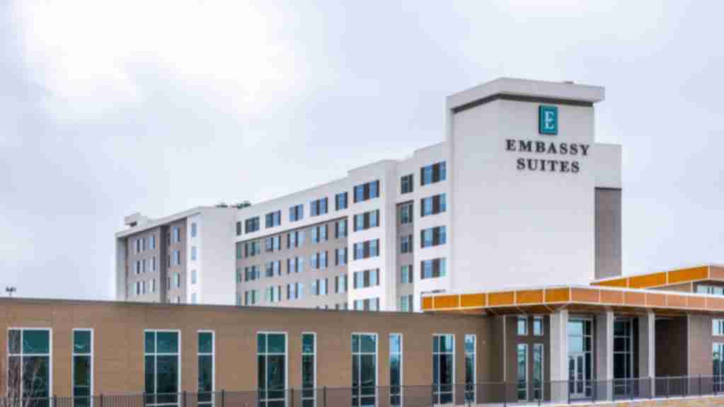 Embassy Suites Hotel & Conference Center in Plainfield, Indiana near IND