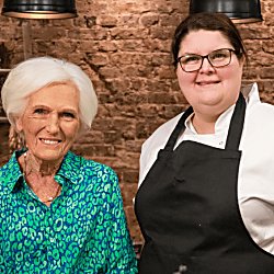 Claire Lara, chef and Dame Mary Berry smile for a picture together