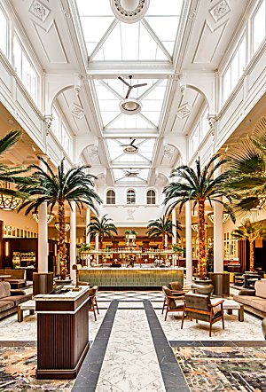 The enterance to the Municiple Building