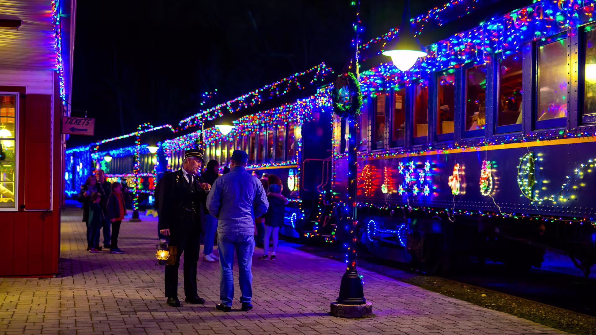 Holiday Lights Express Train Ride 27