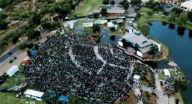 Amp Crowd 2