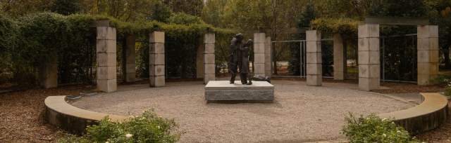 Monument at the Florence Veterans Park