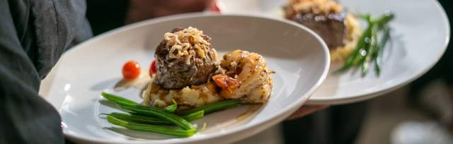 BMO Center Entree Plate Bergstrom