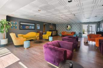 RedwoodLounge1