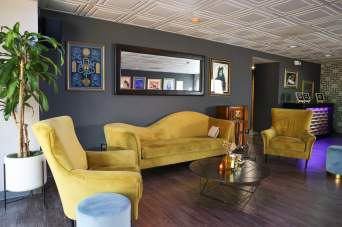 RedwoodLounge2