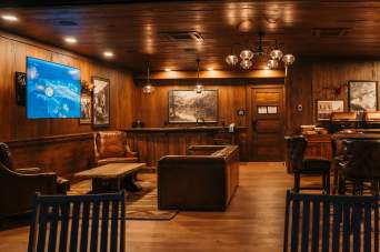 Thunder Ridge Inside Suite
