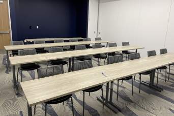 Various meeting room setups available