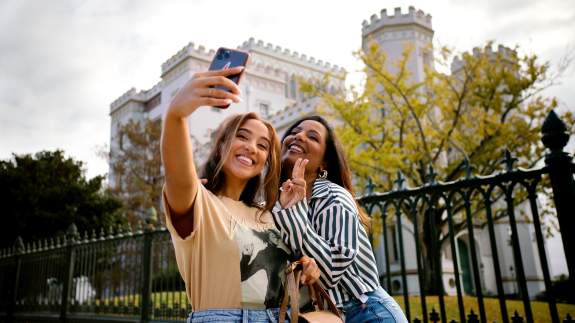 177-3-10270--Partner Series Video Still