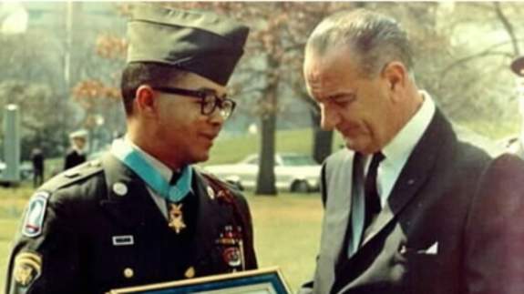 Lawrence_Joel_Medal_of_Honor