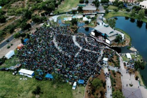 Amp Crowd 2