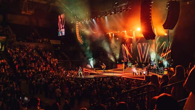 Arena Crown Shot at Parker Mccollum Concert | Raising Cane's River Center